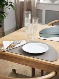 Manteles Individuales>JYSK ARTISKOKKMantel individual ARTISKOKK 33x44 negro/verde Negro, Verde oliva