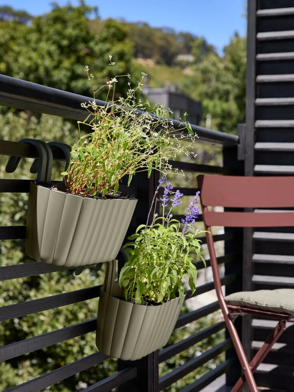 Maceteros>JYSK BUKSEBIEJardinera para balcón BUKSEBIE A25xL32xA25 variado