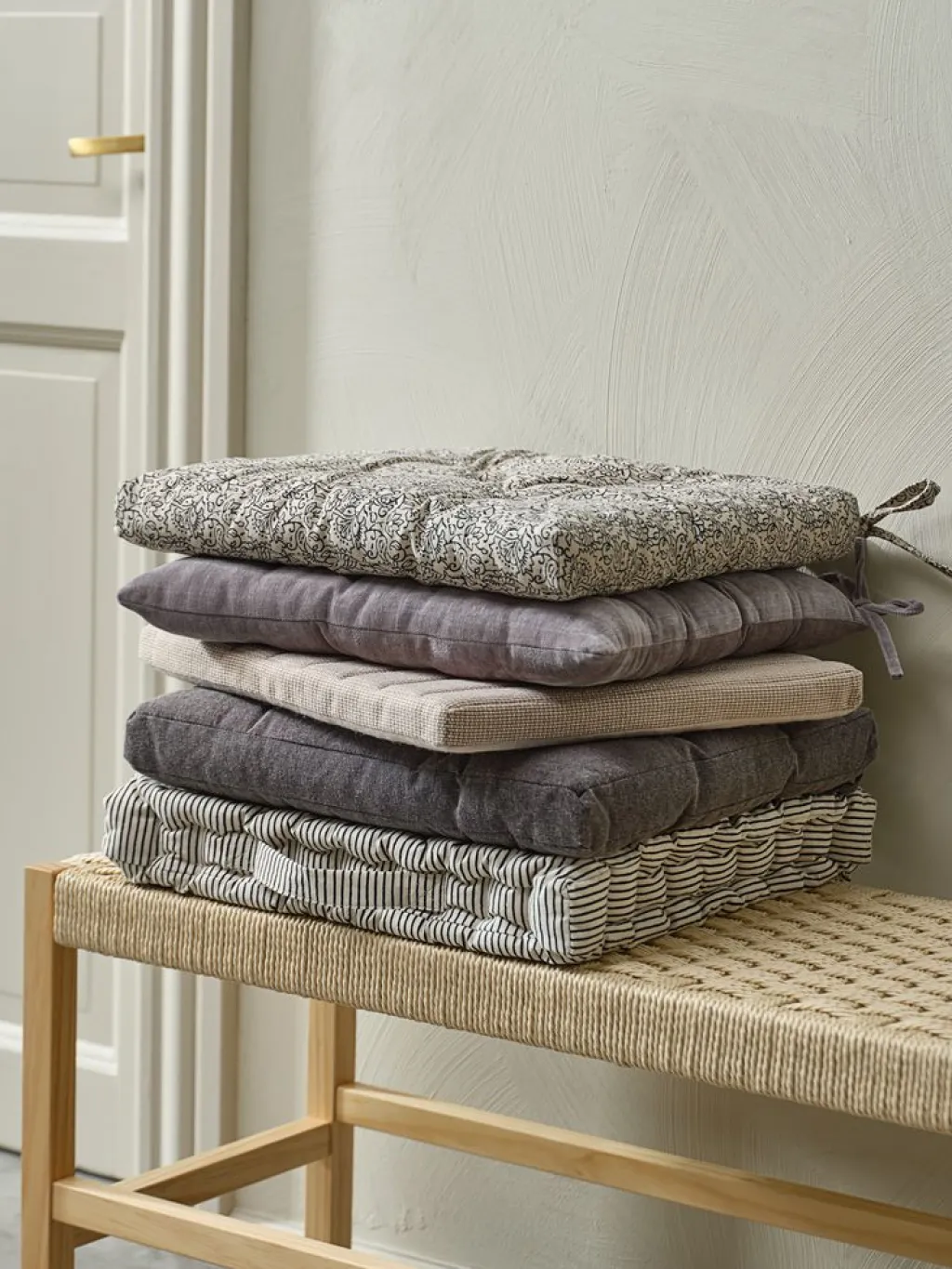 Cojines De Asiento>JYSK GULLRISPCojín de asiento GULLRISP 40x40x5 Gris
