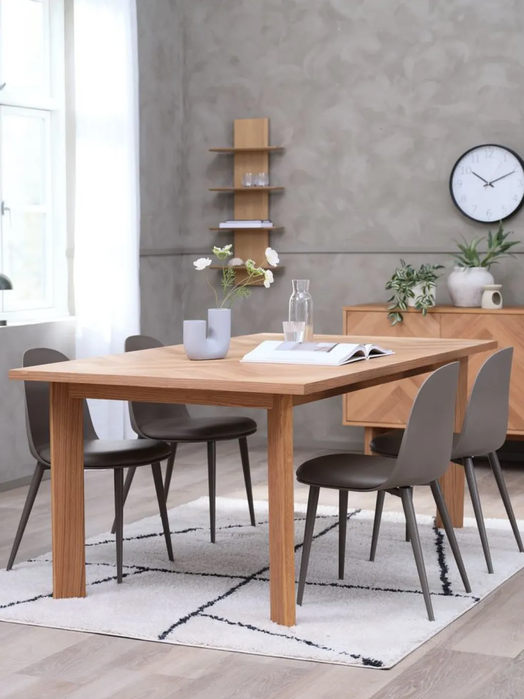 Mesas De Comedor|Conjuntos De Comedor>JYSK HARESKOV + ULDALMesa HARESKOV L200 roble natural + 4 sillas ULDAL marrón
