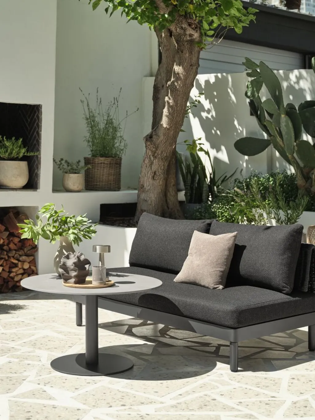 Mesas De Jardín|Muebles De Jardín>JYSK HELAGSMesa auxiliar HELAGS Ø85xA50 negro