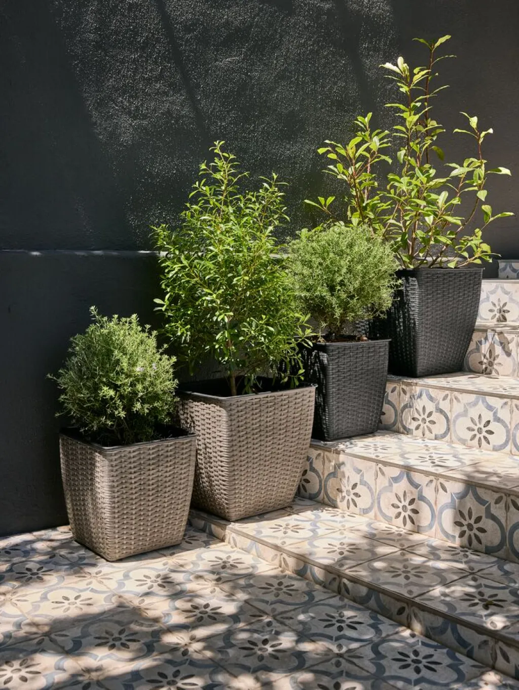 Maceteros>JYSK ISLOMCesto de jardín ISLOM 38x38x39 Negro