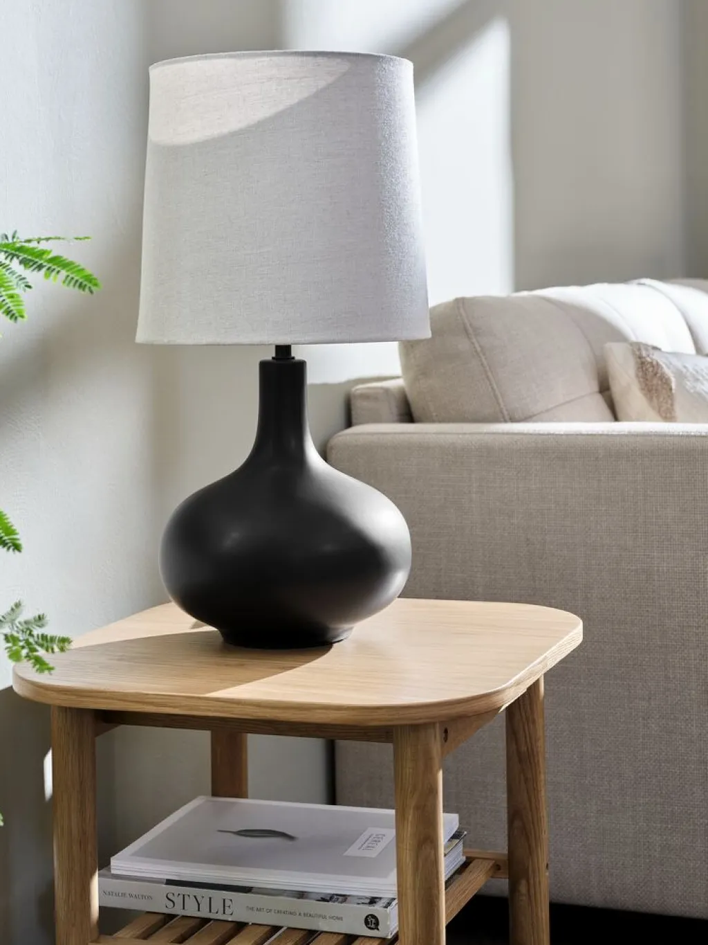 Lámparas>JYSK JOACHIMLámpara de mesa JOACHIM Ø27xA5cm beis/negro