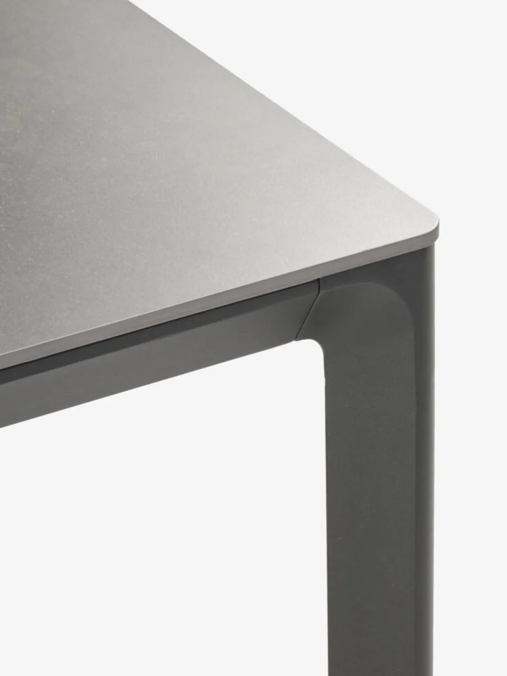 Conjuntos Mesa Y Sillas De Jardín>JUTLANDIA KUMLA + HEMSEDALMesa KUMLA L200 gris + 4 sillas HEMSEDAL negro