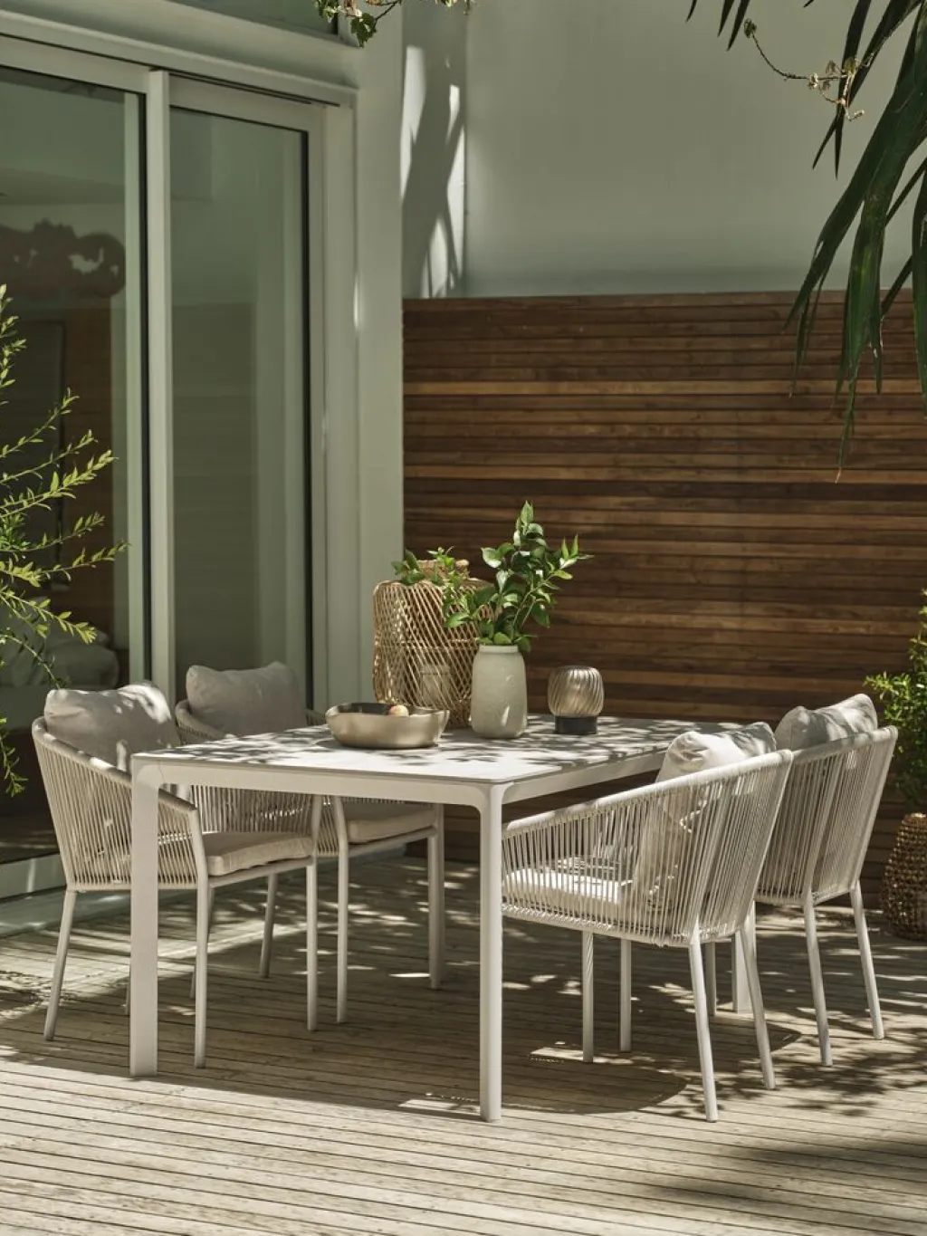 Mesas De Jardín>JUTLANDIA KUMLAMesa de jardín KUMLA A95xL150 beis Beige