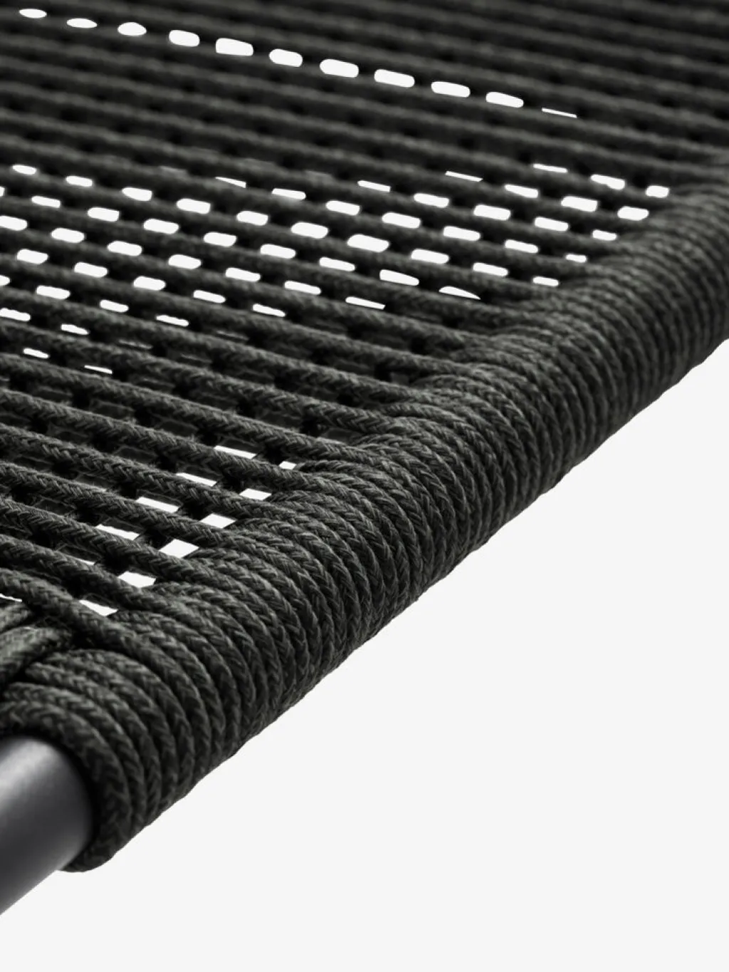 Conjuntos Mesa Y Sillas De Jardín>JYSK MADERUP + KRISTIANSTADMesa MADERUP L150 negro + 4 sillas KRISTIANSTAD verde