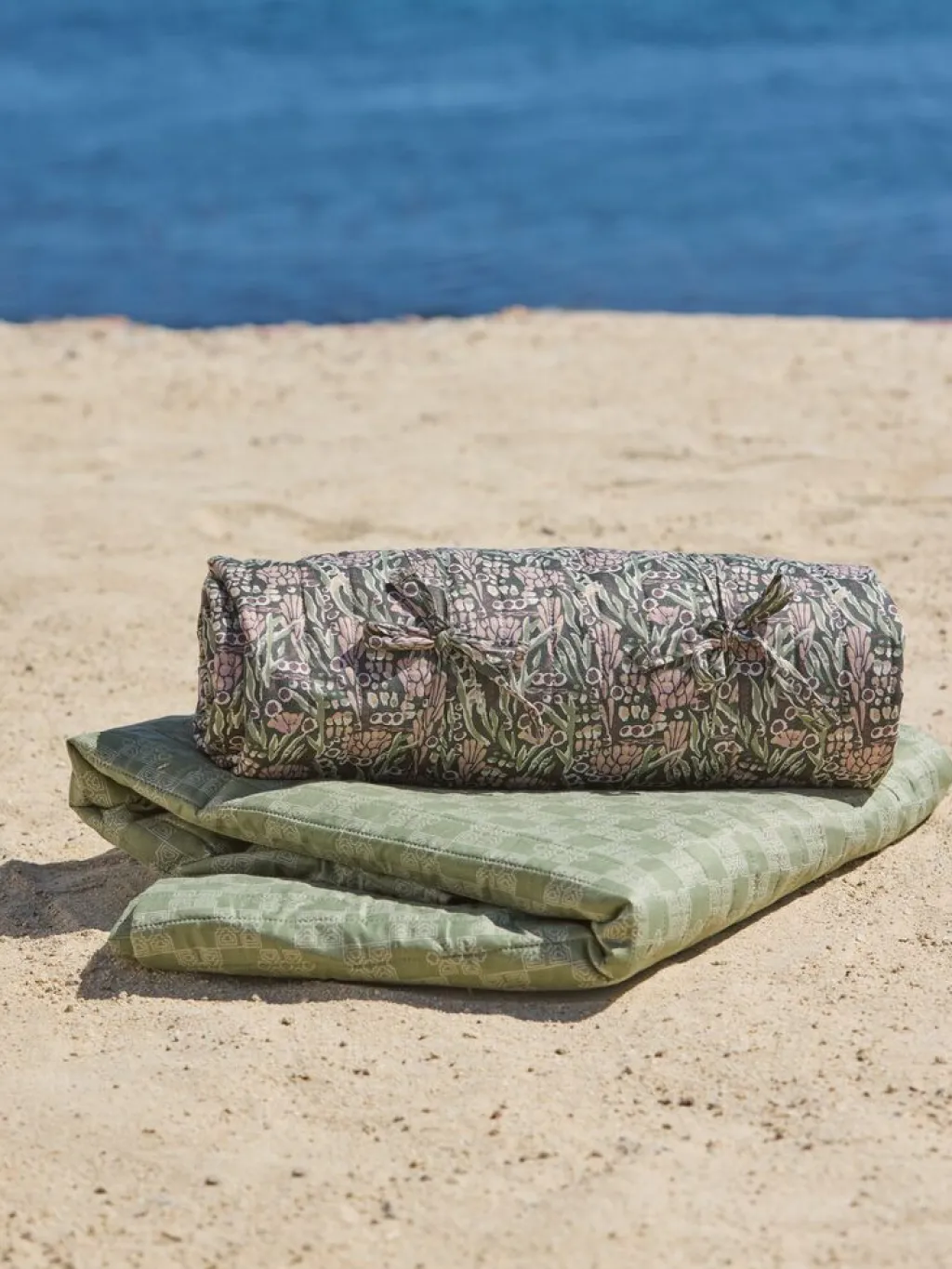 Picnic>JYSK SLAPPAManta para pícnic SLAPPA 150x200 resistente al agua variado