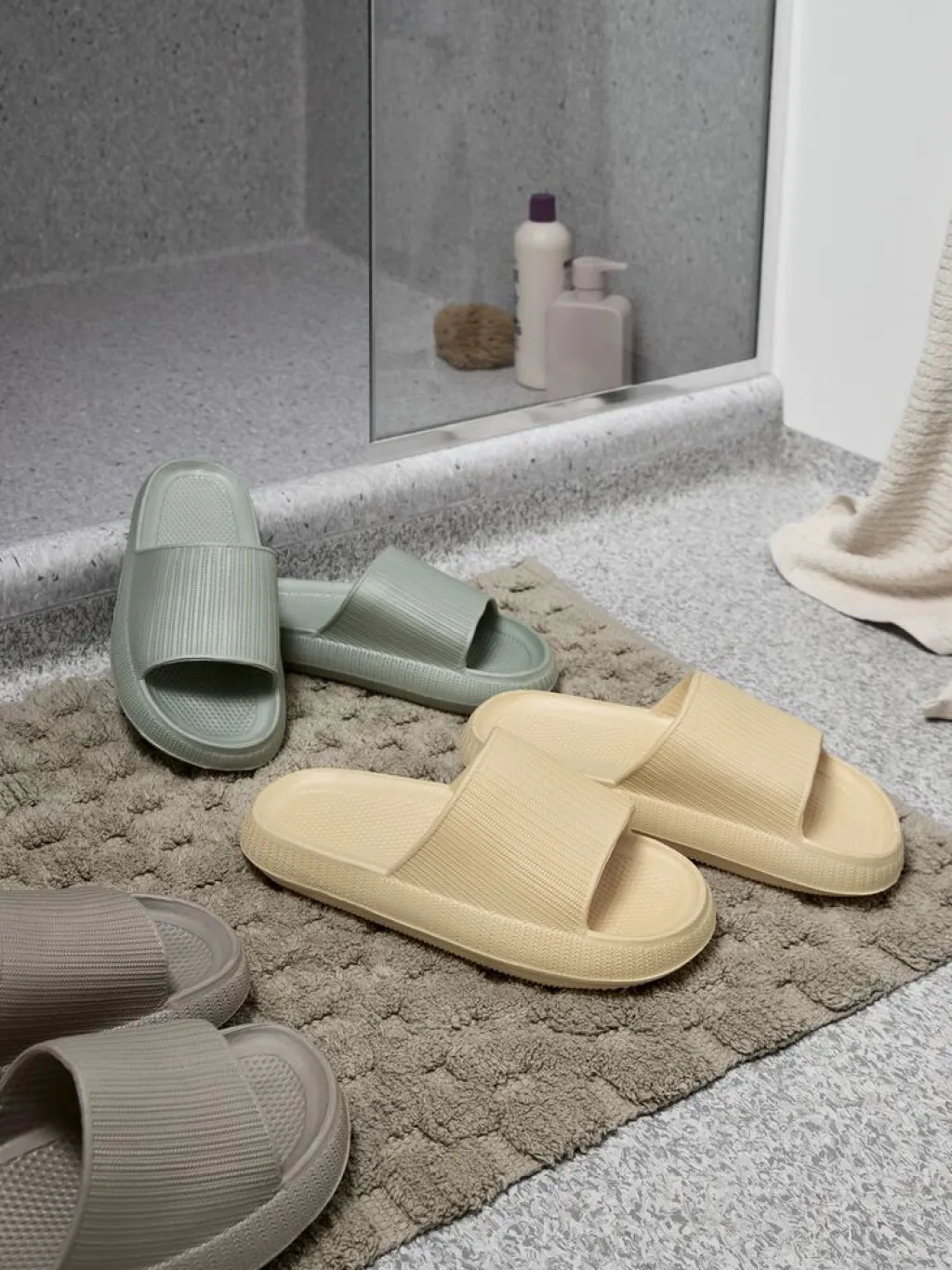 Pantuflas>JYSK SONSTORPChanclas SONSTORP EVA números 36-41 variado
