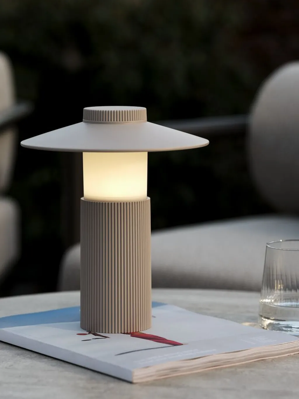 Iluminación Exterior>JYSK SVANELámpara de mesa recargable SVANE Ø21×A25cm arena