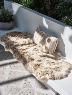 Alfombras De Piel>JYSK TAKSPiel de cordero sintética TAKS 60x160 beis Beige