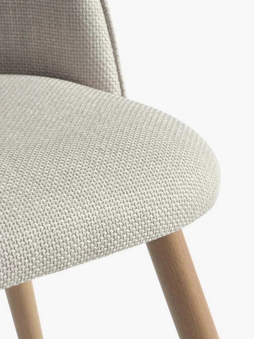Sillas De Comedor>JYSK THORUPSilla de comedor THORUP tela beis/color roble natural
