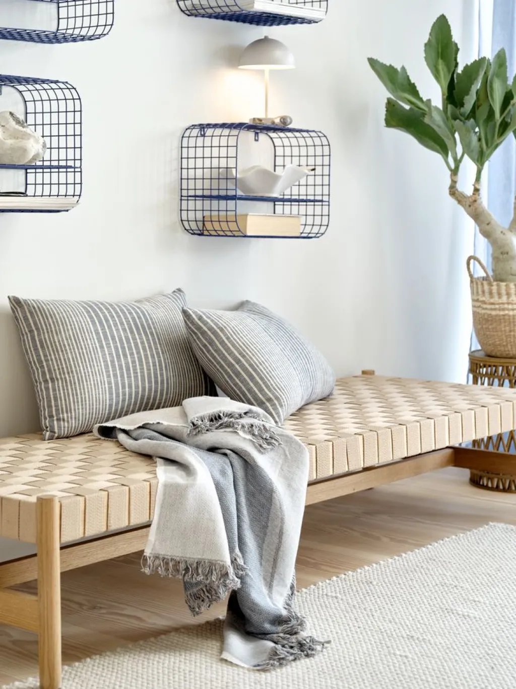 Divanes Cama>JYSK VADEHAVETDiván cama VADEHAVET 189x67 tela natural/roble