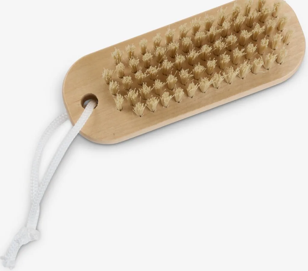 Cuidado Personal|Accesorios>JYSK VALJECepillo de uñas VALJE madera Schima wallichii