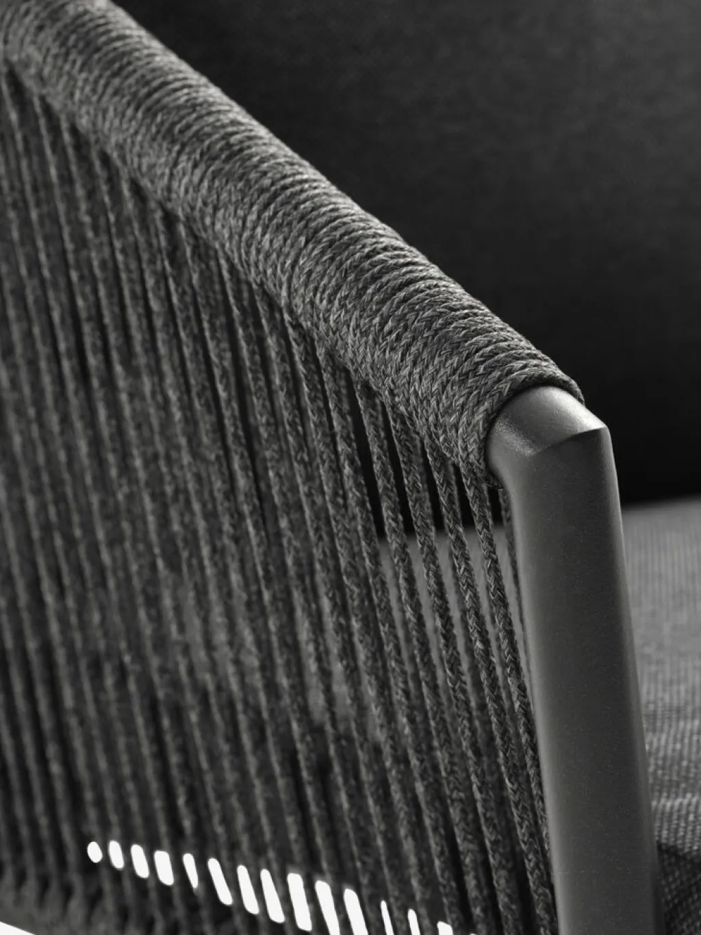 Conjuntos Mesa Y Sillas De Jardín>JYSK VAMDRUP + GILJAMesa VAMDRUP Ø120 + 4 sillas GILJA gris